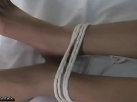 直男少年被绑起来弄射精 gay forced japanese porn