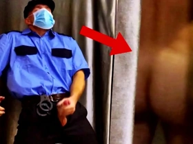 Impudent stability stand up for spies on a customer and jerks off right in the stockpile porn gay japanese heavy dick