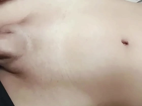 ズボンを脱ぐとかわいい包茎パイパンちんぽが頭を出す free taiwan gay porn