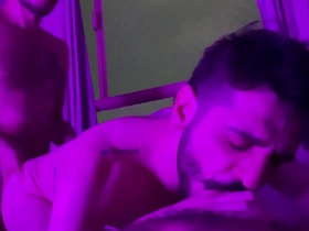 Pimppao fodendo sentauro56 e kinky chaser no pelo asian happy-go-lucky porn converge