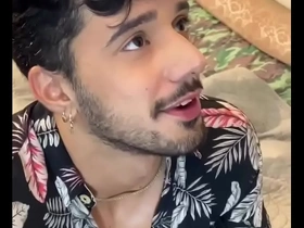 O entregador dotado ao vivo korean twink gay porn