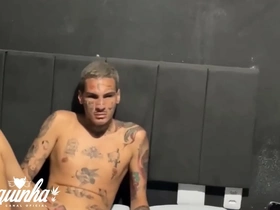 Fotógrafo resolveu dar em cima de cliente mask-like e olha no que deu gay porn chinese thigs