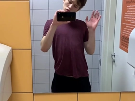 Hot boy jerkin stay away from in karzy at gym (risky)/ almost caught ! /hunks /cute japanese gay porn baseball