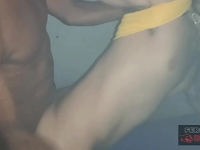 Cruising bar: torcedor brasileiro dando. hot japanese cheerful porn