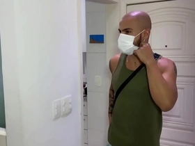 Taxista no rio de janeiro transa com seu passageiro. interracial asian porn gay