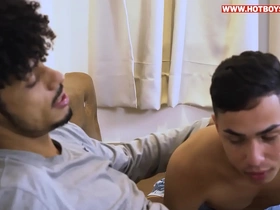 Desenrolei com o gostoso do ponto de ônibus pinoy asian gay porn