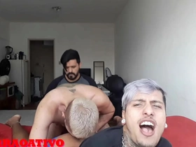 Um putinho queria comer meu namorado ander hard mas tinha que levar a piroca do kxorro! pic completo vc encontra no meu xvideos red! hot asian dad gay porn