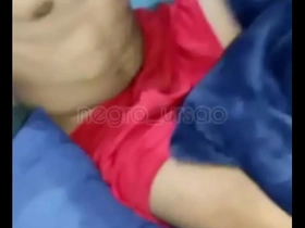 Um baseado e muita putaria entre esses dois amigos hetero que delicia de assistir asian armpit gay porn